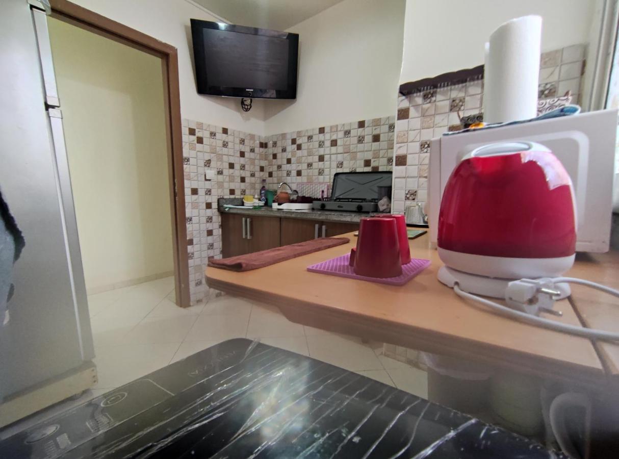 Beautiful Ground-Floor Apartment With Portable Air Conditioning, Parking, And Free Wi-Fi Casablanca Exterior foto